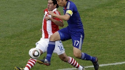 日本2-2憾平巴拉圭，上田绮世补时头球绝平难掩防线危机