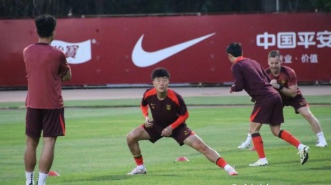 国足客战泰国2-1逆转！武磊追平队史纪录
