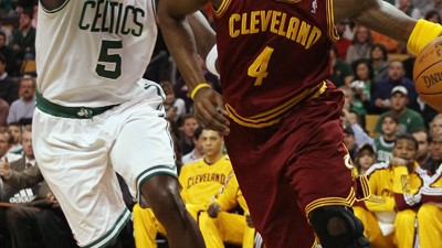 NBA新格局 vs 中国男篮涅槃路：冠军60胜背后的全球化分野