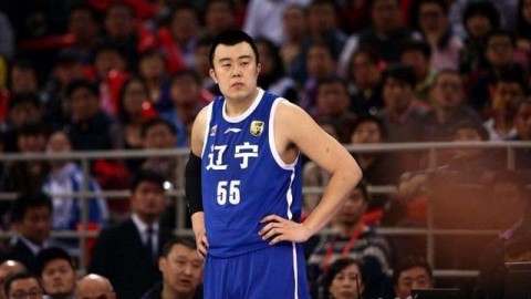 CBA球员真比NBA差在哪？从身体到薪水差距，读懂中国篮球的破局之路
