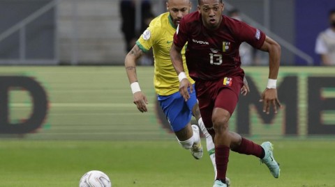 巴西4-0血洗德国引爆联合会杯